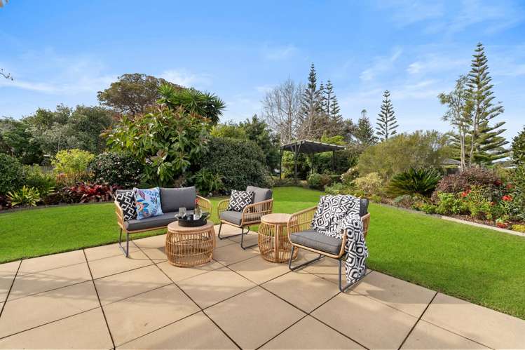 2 Edgewater Grove Orewa_13