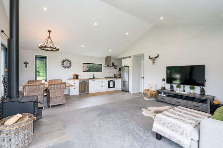 24 Short Road West Plains_11