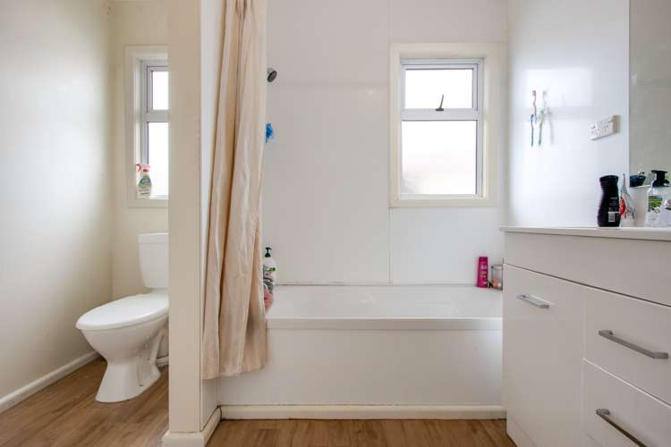 288 Kennedy Road Onekawa_15