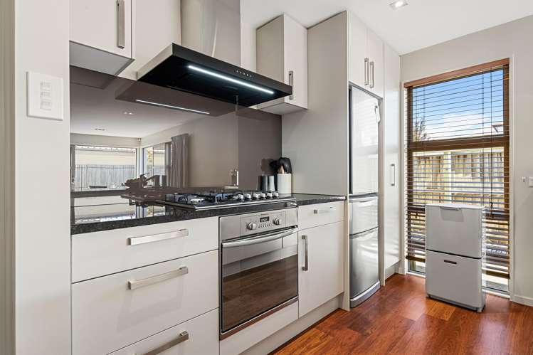 4 Elderwood Lane Edgeware_1