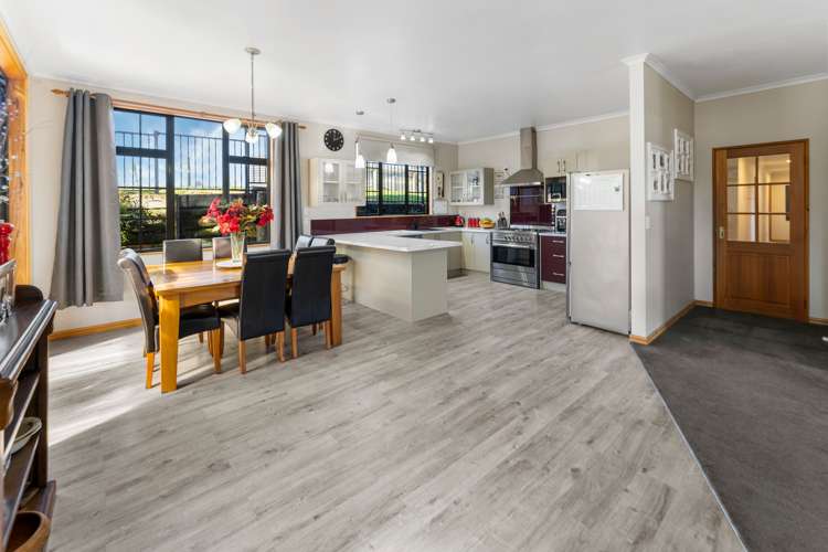 245 The Coastal Highway Redwood Valley_10