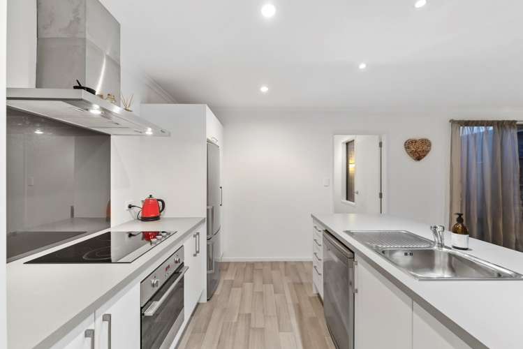 14 Scoria Close Pyes Pa_14