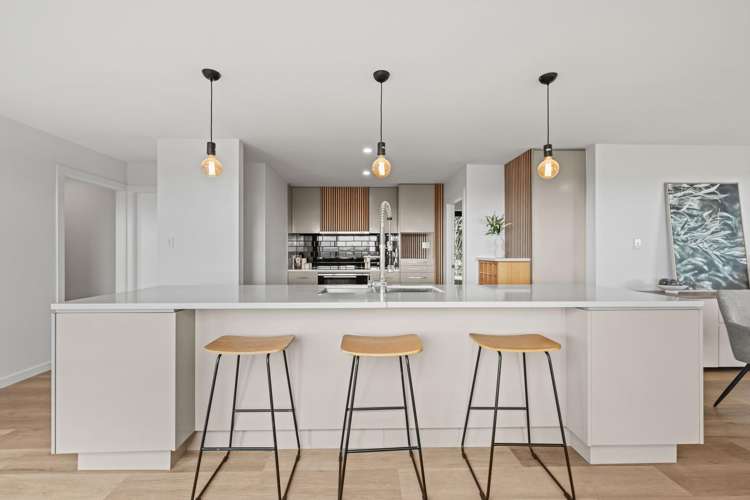 76 Huntsbury Avenue Huntsbury_6