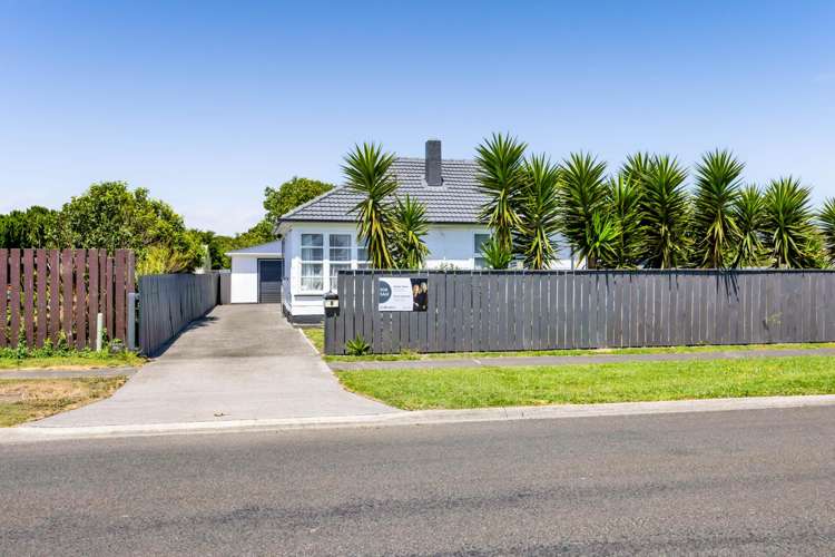 2 Gladstone Street Hawera_21