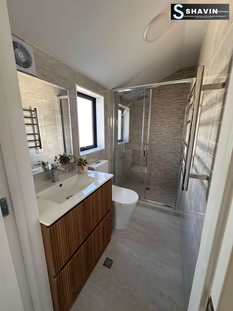 2B Athelstan Place Otara_21