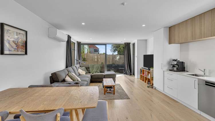 1/35 Scott Street Sydenham_14