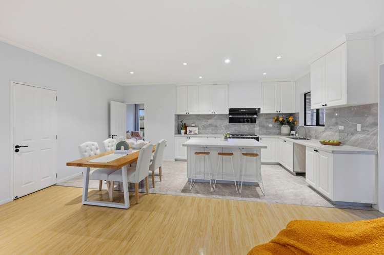 45A Bradbury Road Botany Downs_8