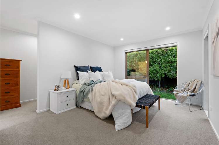 5 Munford Lane Riverhead_11