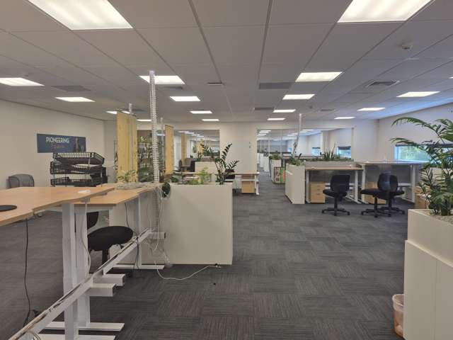 Lv 1/92 Russley Road Russley_1