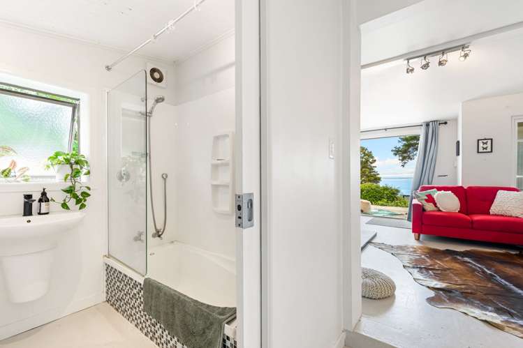 29 Kauri Point Road Laingholm_15