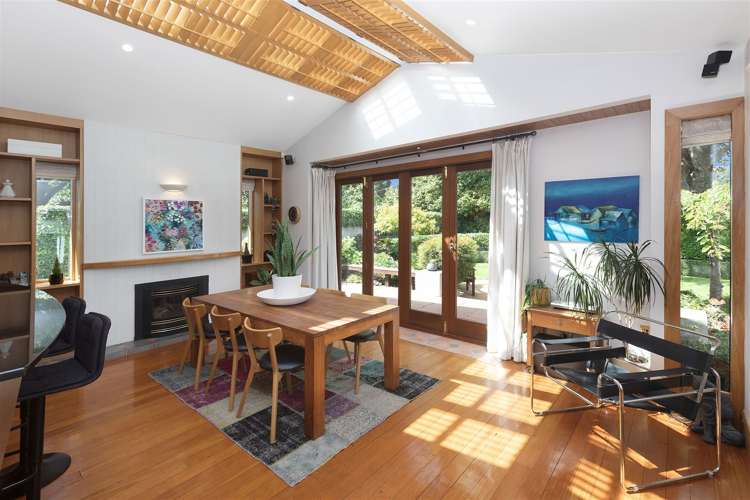 83 Saint Andrews Square Strowan_10