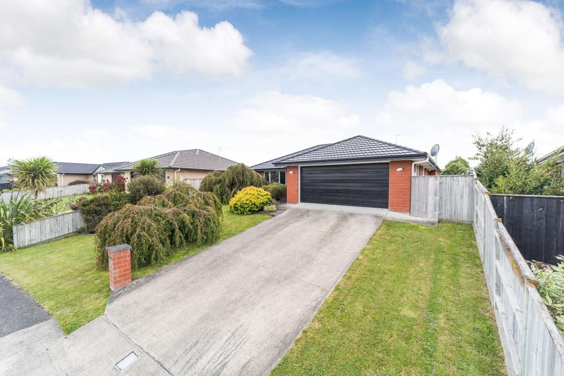 10 MacDonald Heights 10643_0