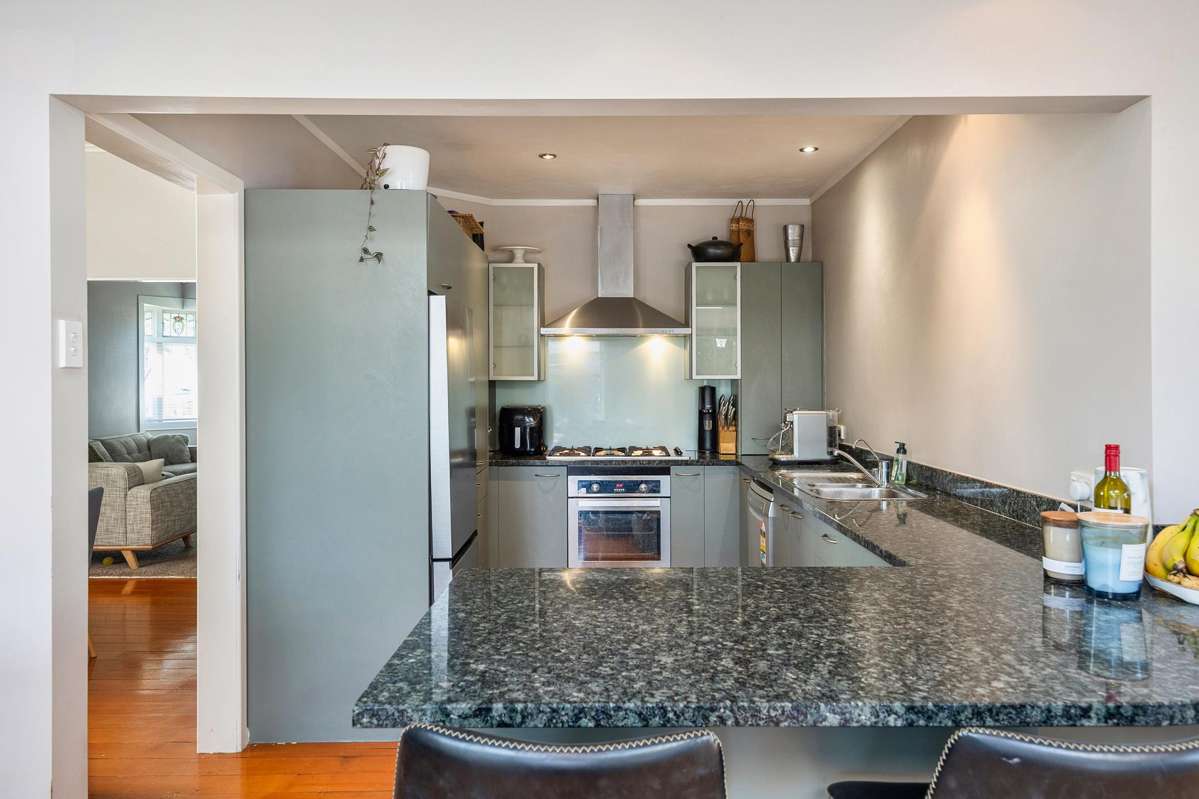 95 Alberton Avenue_5