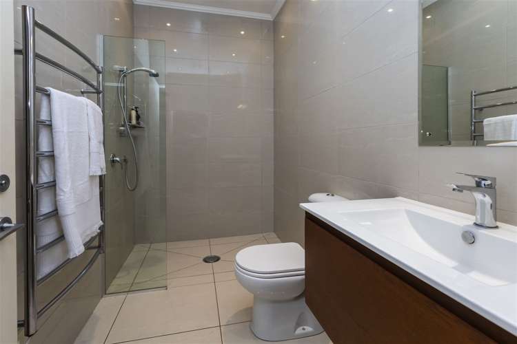 5 Elmwood Road Strowan_16