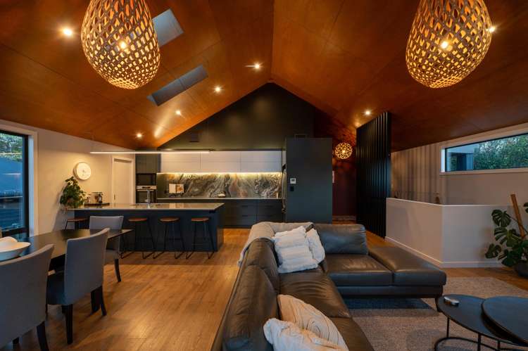 16 Sloane Avenue Tihiotonga_34