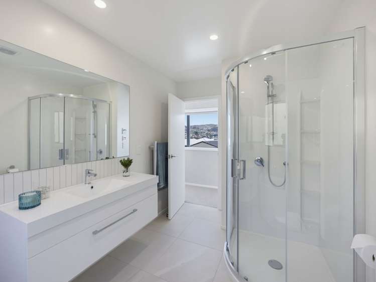 33 Farnworth Tce Churton Park_17