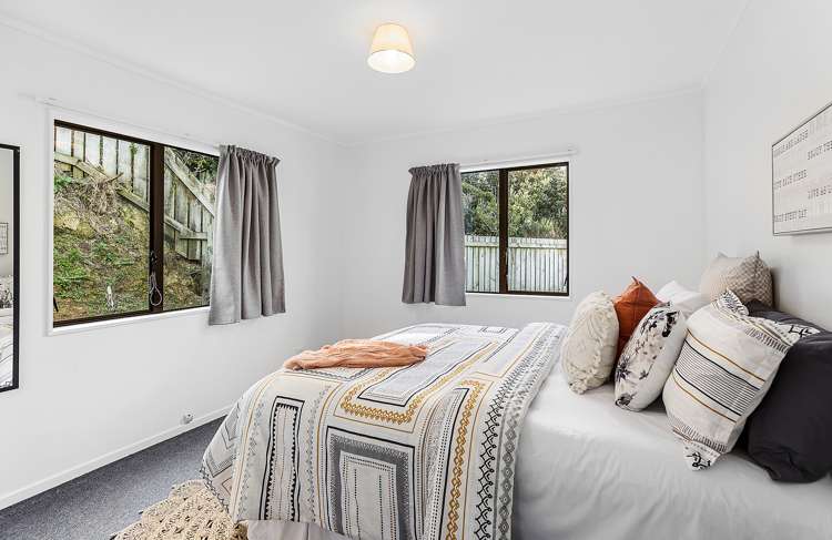 5b Bury Grove Strathmore Park_8