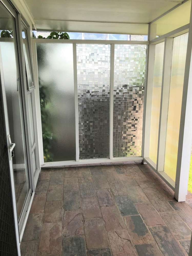 2/73 Moana Avenue One Tree Hill_8