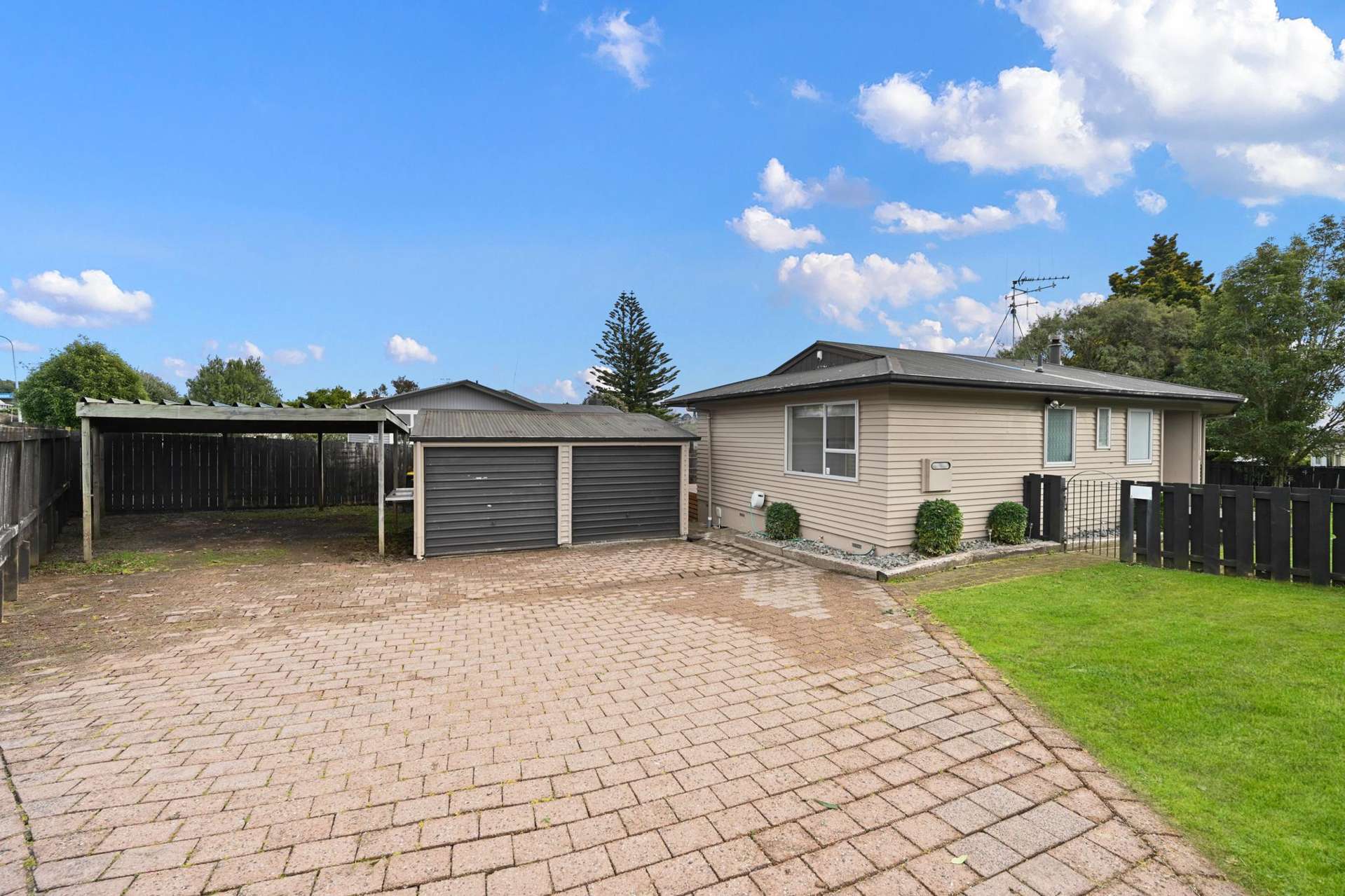 78 Amanda Avenue Dinsdale_0