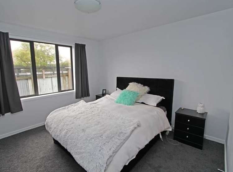 4/63 Royal Crescent Saint Kilda_6