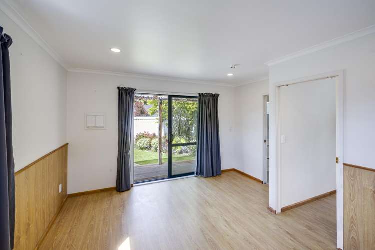 32 Roskilda Crescent Taradale_14