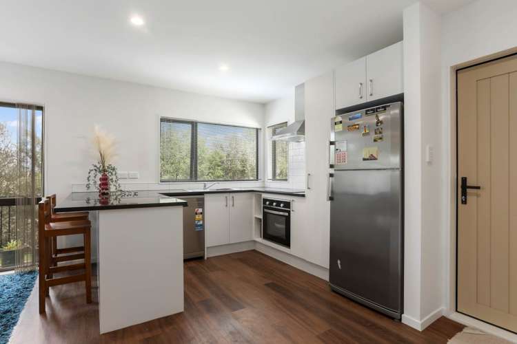 51 Black Beech Crescent Takanini_11