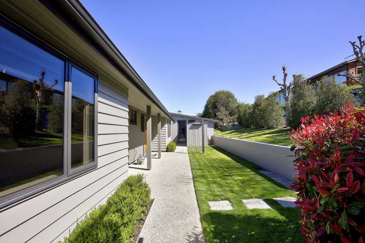 48 Ferry Hill Drive Lower Shotover_16