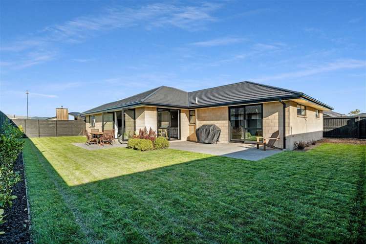 7 Halpin Drive Lincoln_16