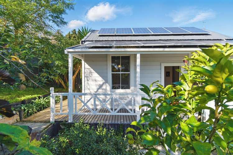 1b Burke Street Te Aroha_14