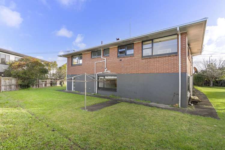 739 Te Atatu Road Te Atatu Peninsula_11