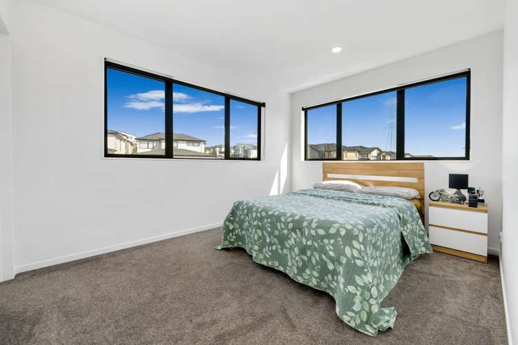 23 Tannaghmore Drive Flat Bush_8