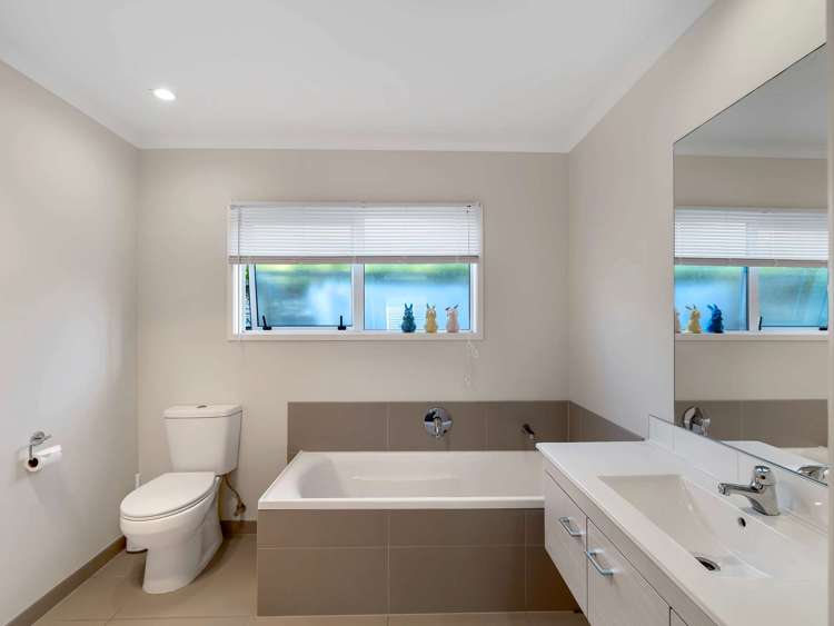 37 Cape Cod Drive Gulf Harbour_15