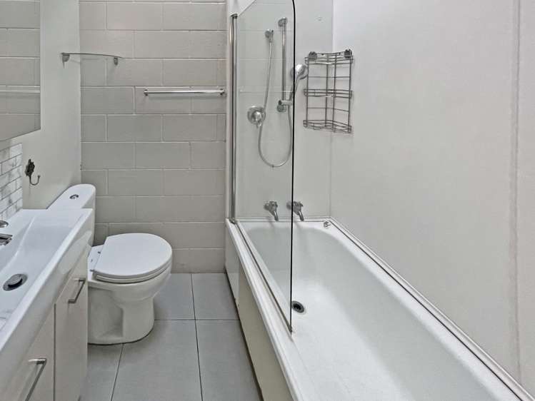 B/10 Camellia Terrace 1306_6