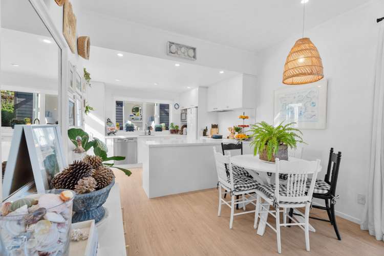 3 Waiata Road Onetangi_5