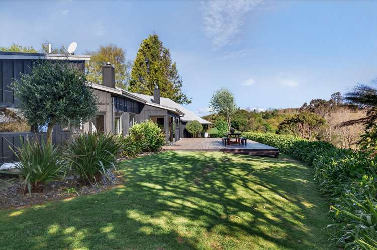 1080 Mapara Road Whakaipo Bay_30