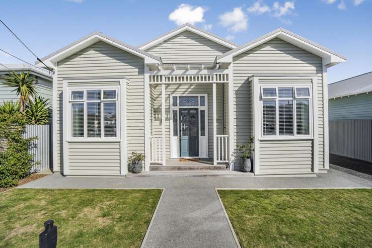 12 Huia Street Petone_26