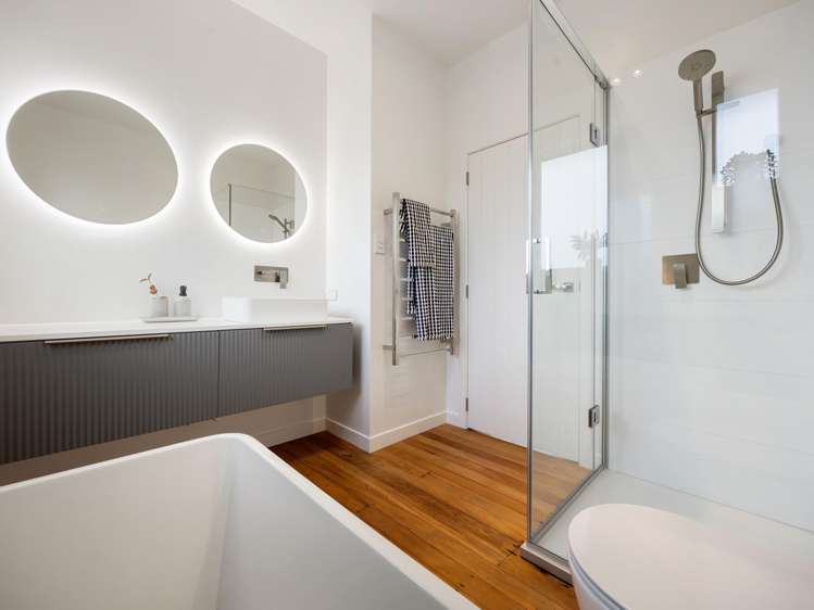 120 Brookfield Street Hamilton East_13