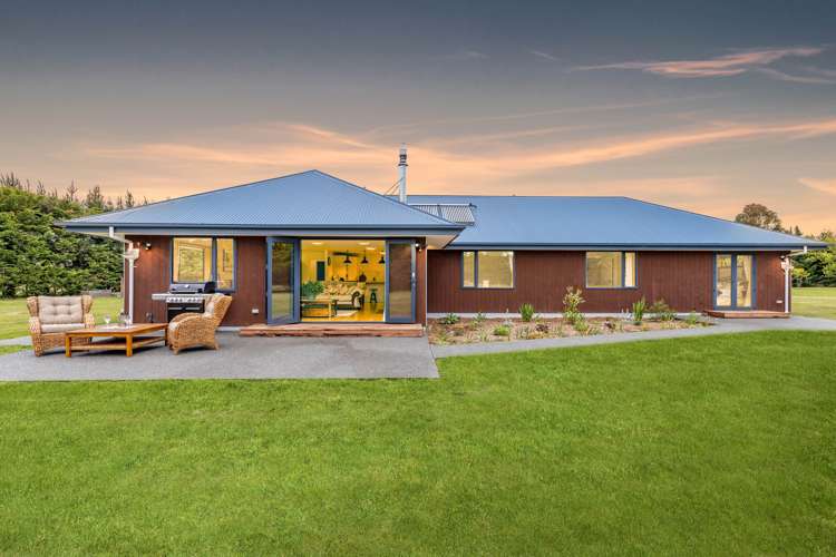 2259 South Eyre Road West Eyreton_0