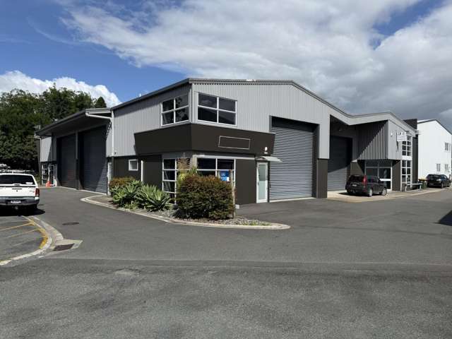 Drive-thru unit - motivated landlord