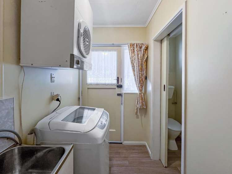 2/307 Yarrow Street 10549_9