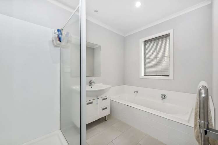 21 Queens Park Crescent Frankton_9