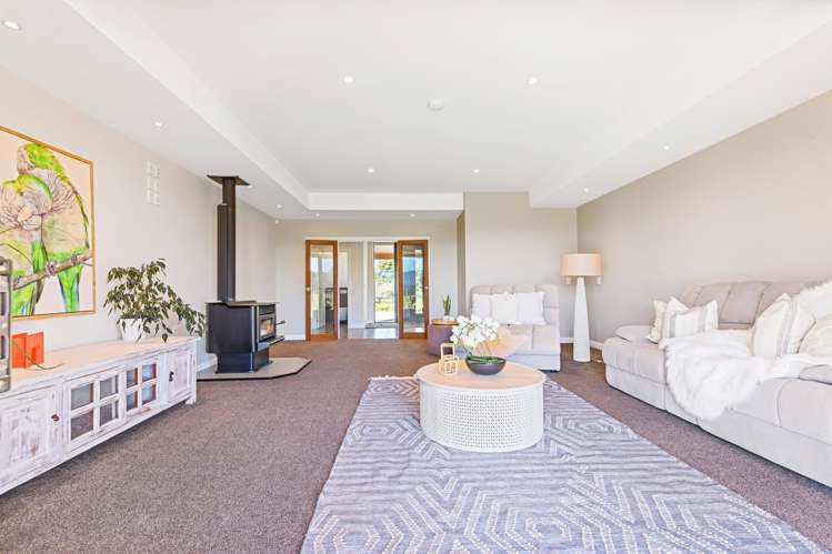 102 Glews Road Cust_16