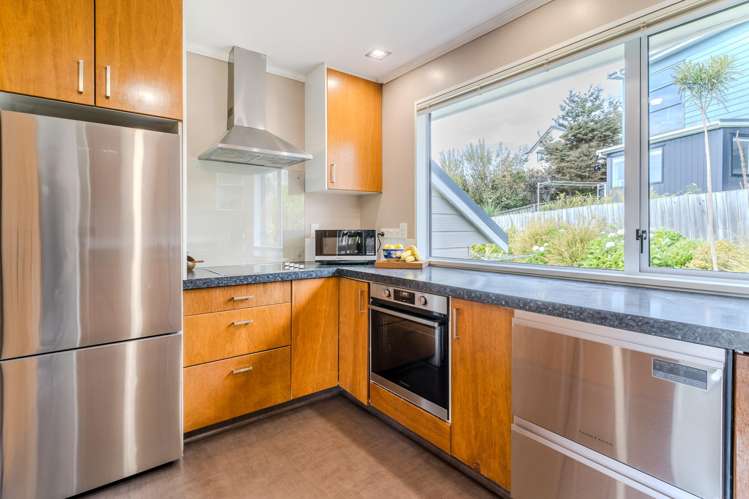 10 Sretlaw Place Glenross_8