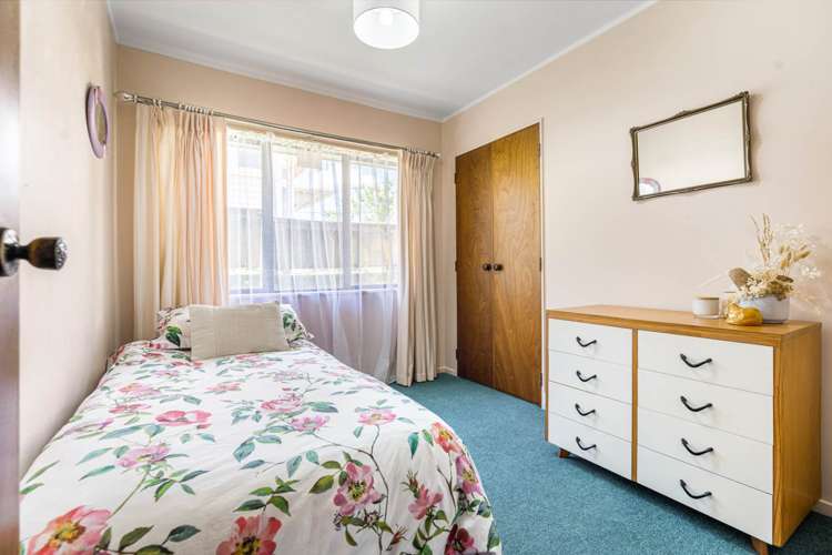 4/4 Fraser Road Narrow Neck_11