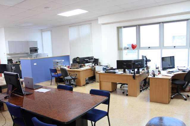 7/4 Clemow Drive Mount Wellington_3