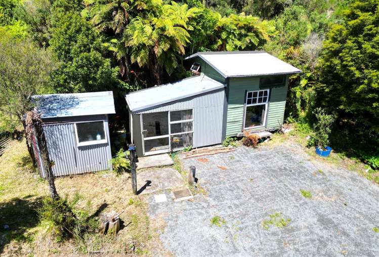 1086 State Highway 7 Dobson_7