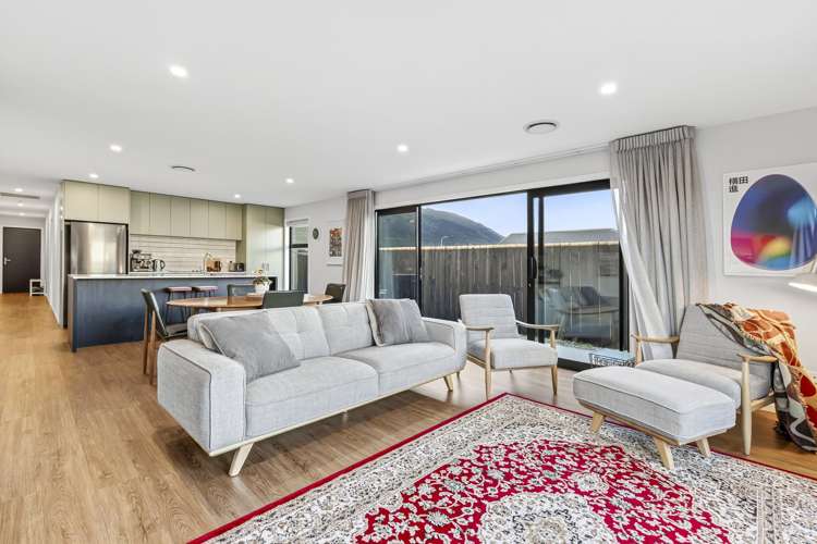 9 Caton Street Lake Hawea_3