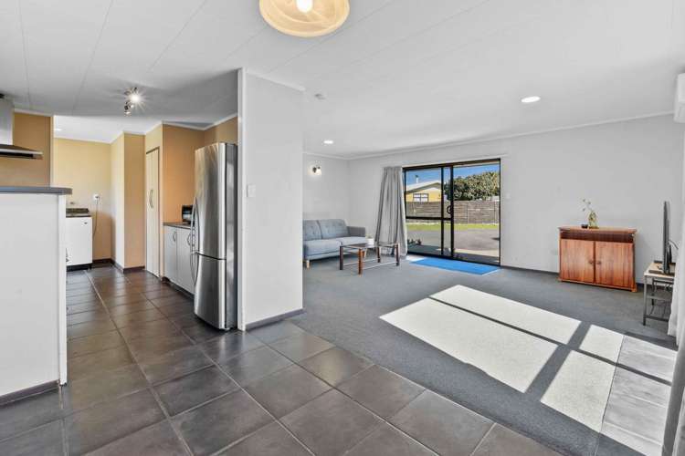 9b Lyn Grove Papamoa_4