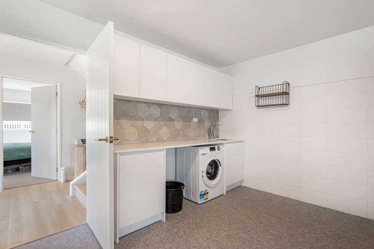27a Beach Road Manly_24