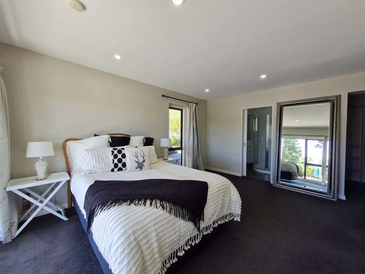 179 Coulson Road Paroa_10